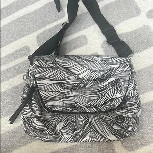 lululemon athletica Black and White Leaf Pattern Crossbody Bag